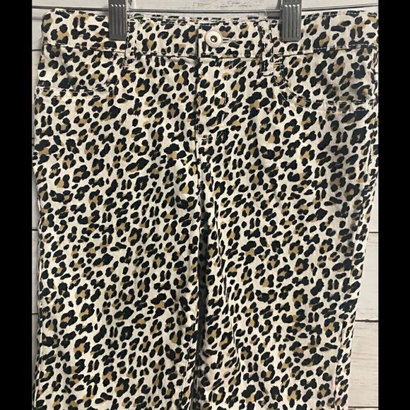 The Children’s Place Leopard Bermudas Size 8 - Picture 3 of 6